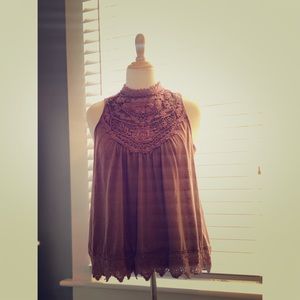 Sleeveless Mock Neck Victorian Lace Top - Large